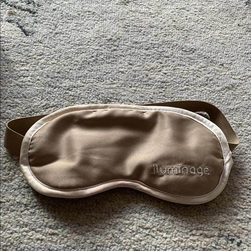 Illuminage face mask